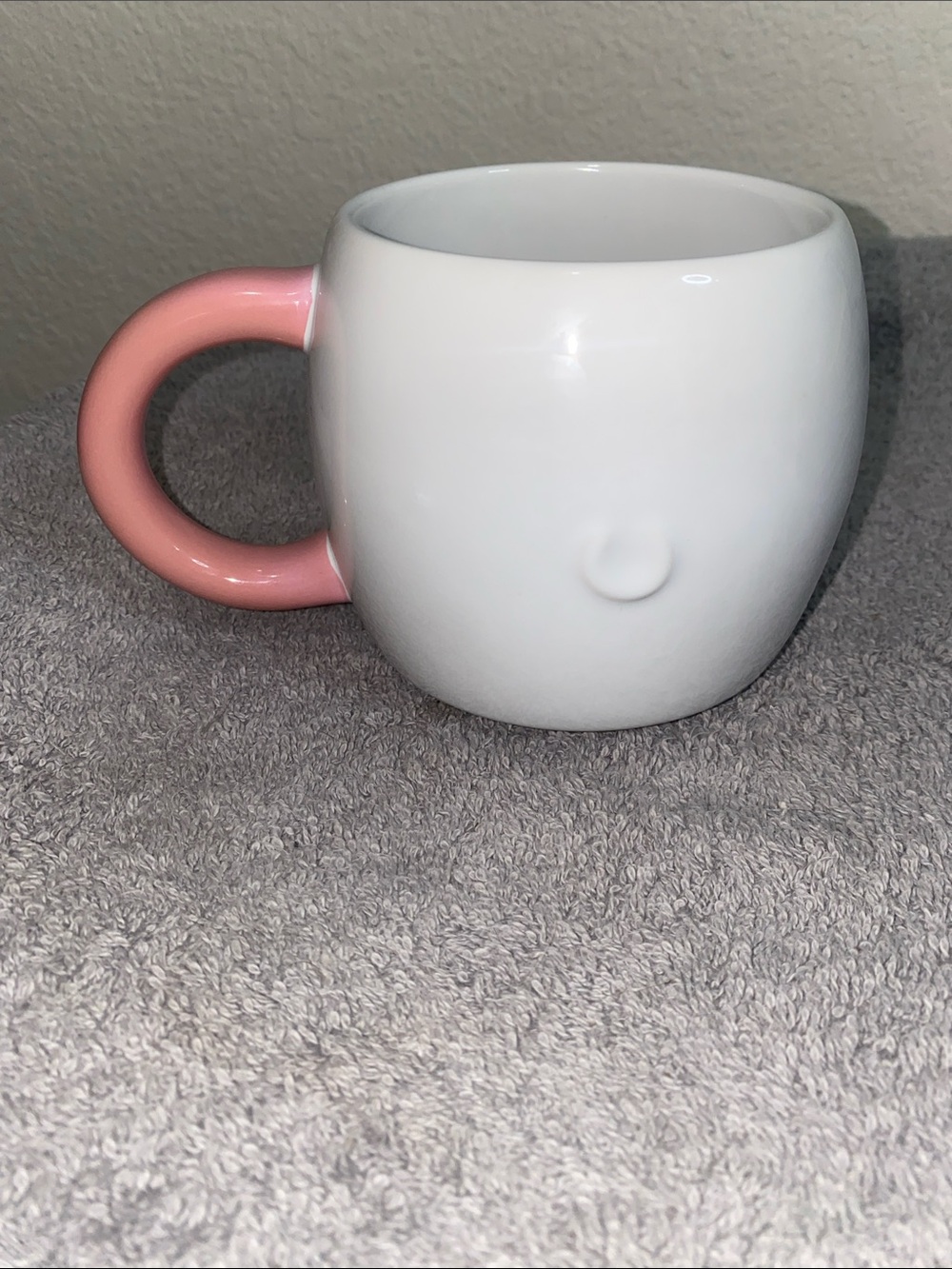 🪼NWT Disney Store Marie "Tsum Tsum" ceramic mug from The Aristocats movie! - Picture 2 of 6